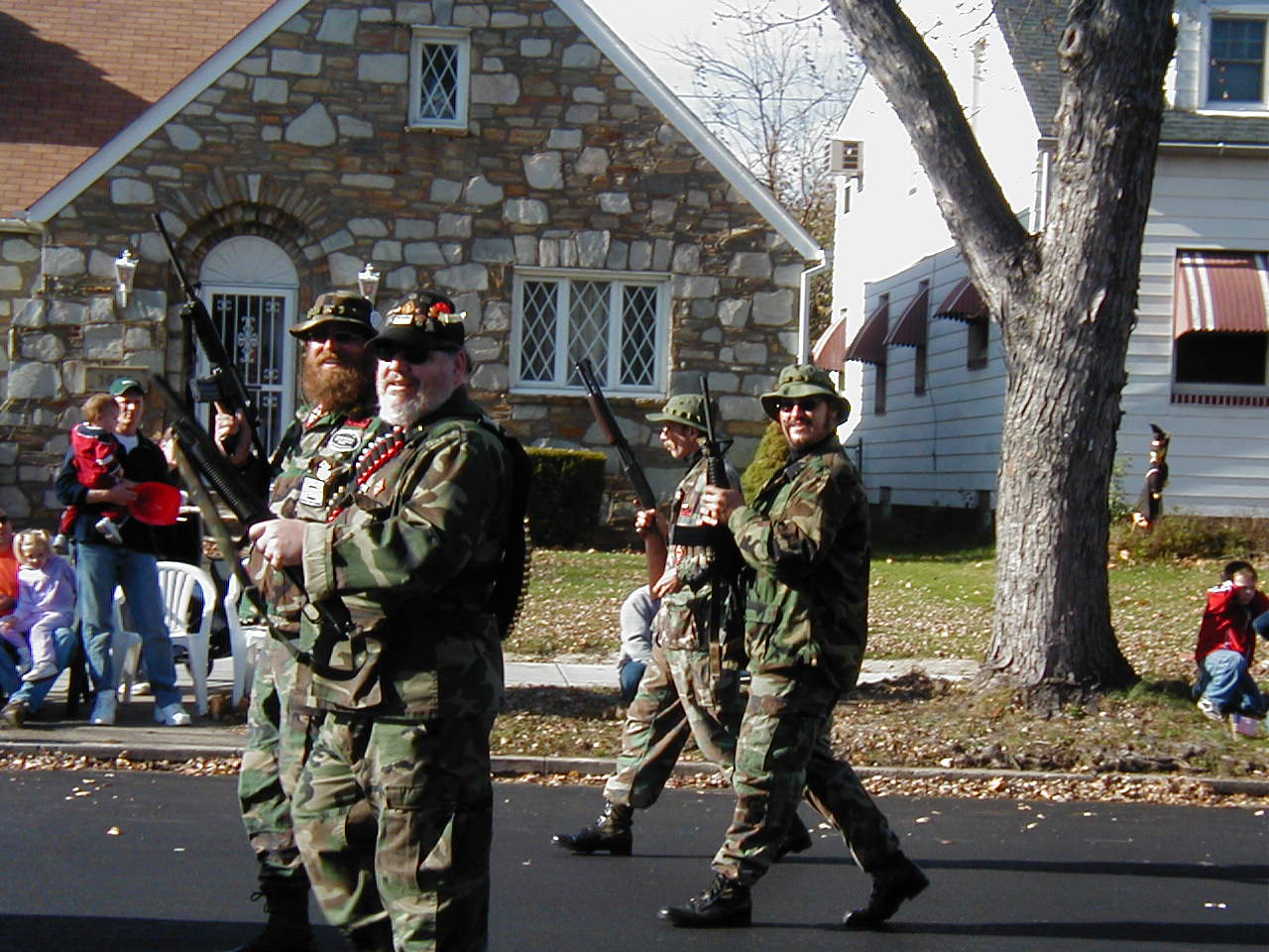 bristolparade2005gun.jpg